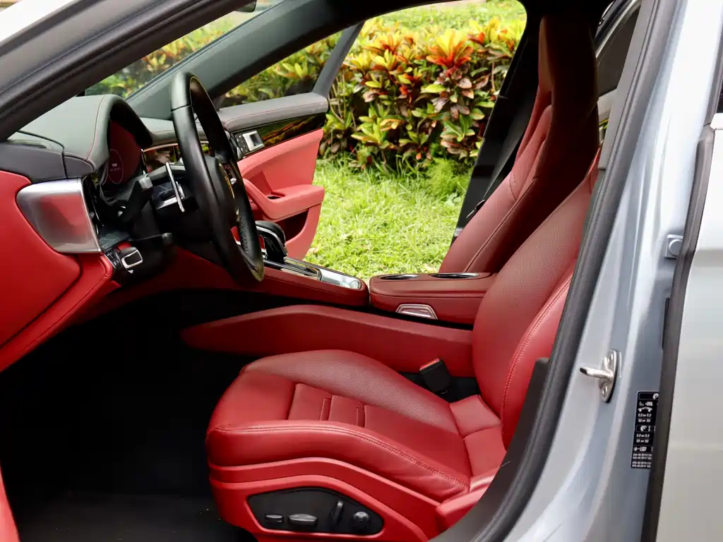 Porsche Panamera — миниатюра 7