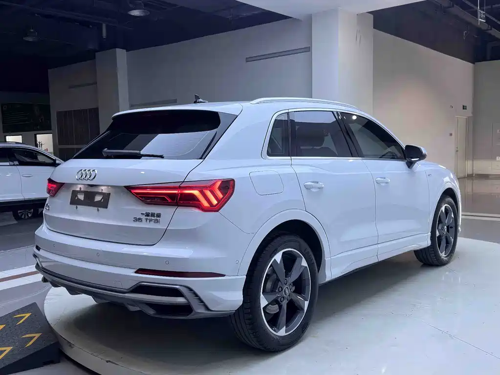 Audi Q3 — миниатюра 6