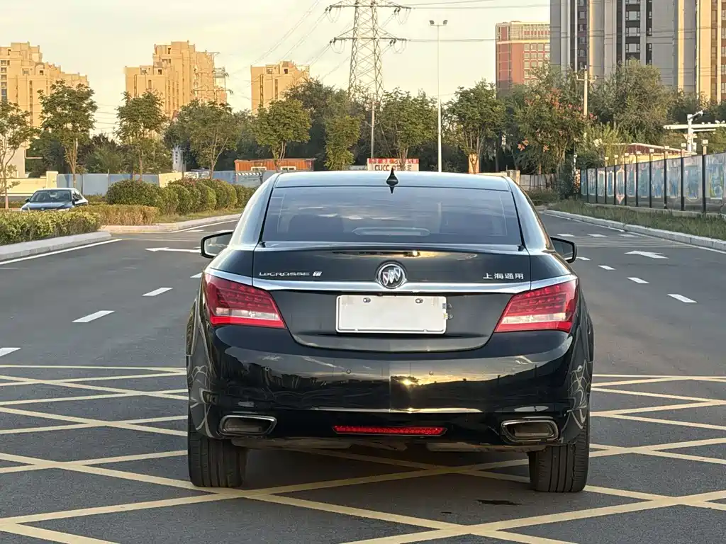 Buick LaCrosse — миниатюра 5