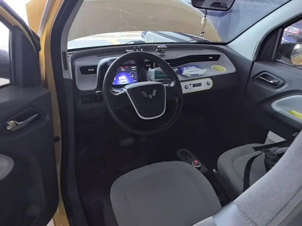 Wuling MINIEV — миниатюра 10