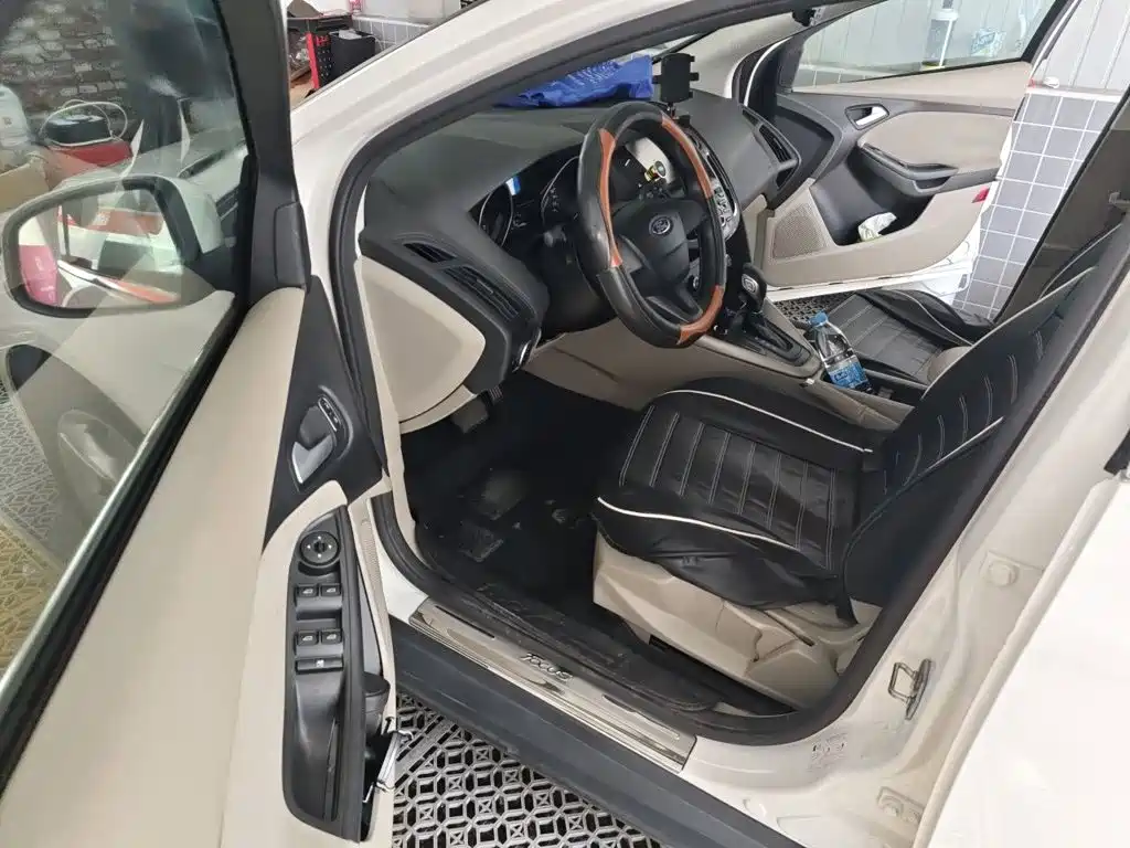 Ford Focus — миниатюра 13