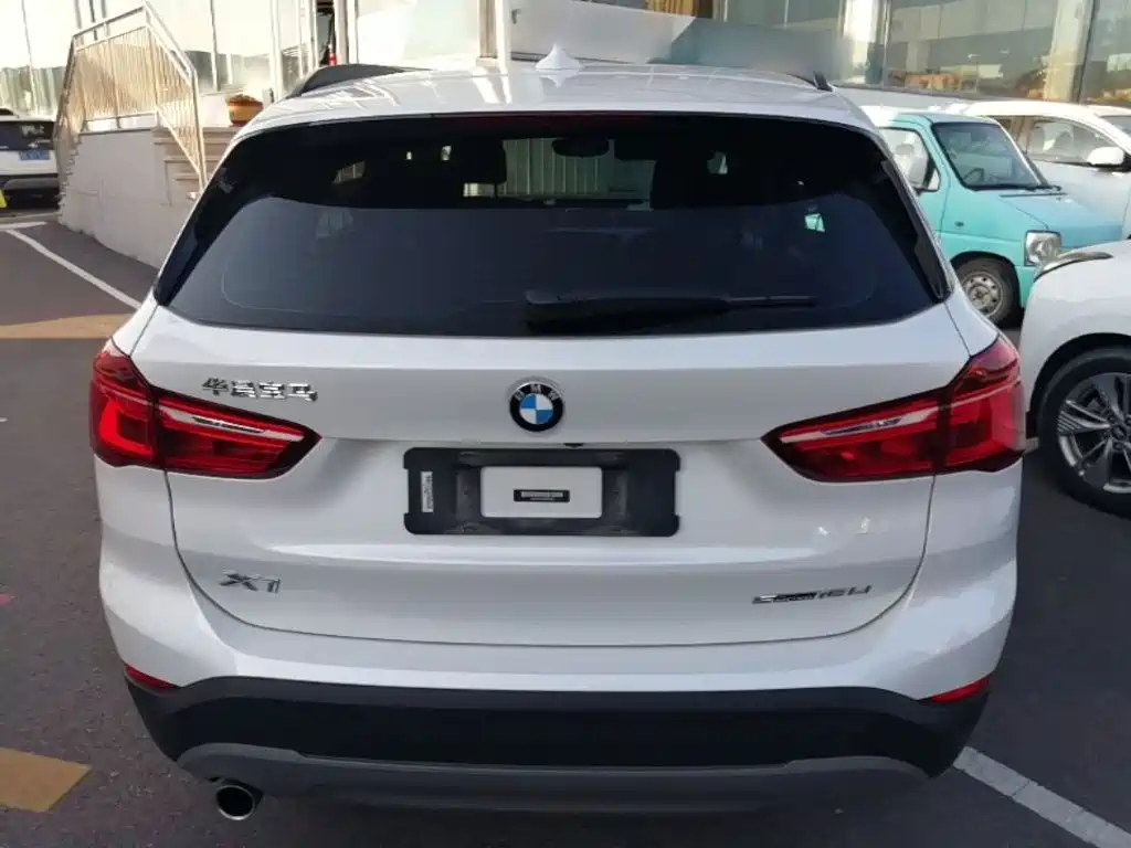 BMW X1 — миниатюра 6