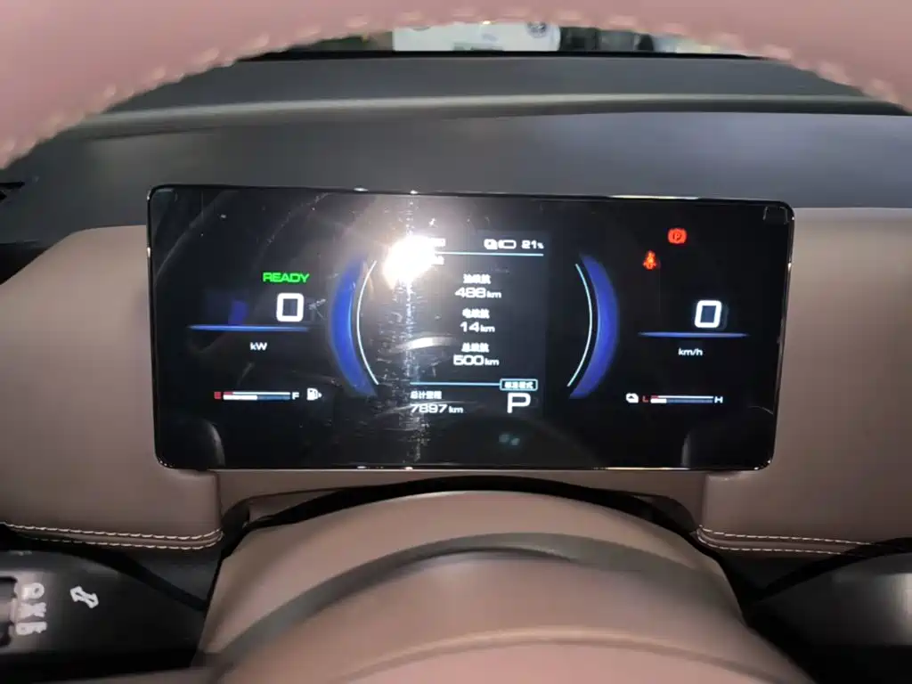 Wuling Xingguang 730 New Energy — миниатюра 12