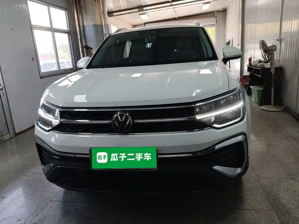 Volkswagen Tharu — миниатюра 3