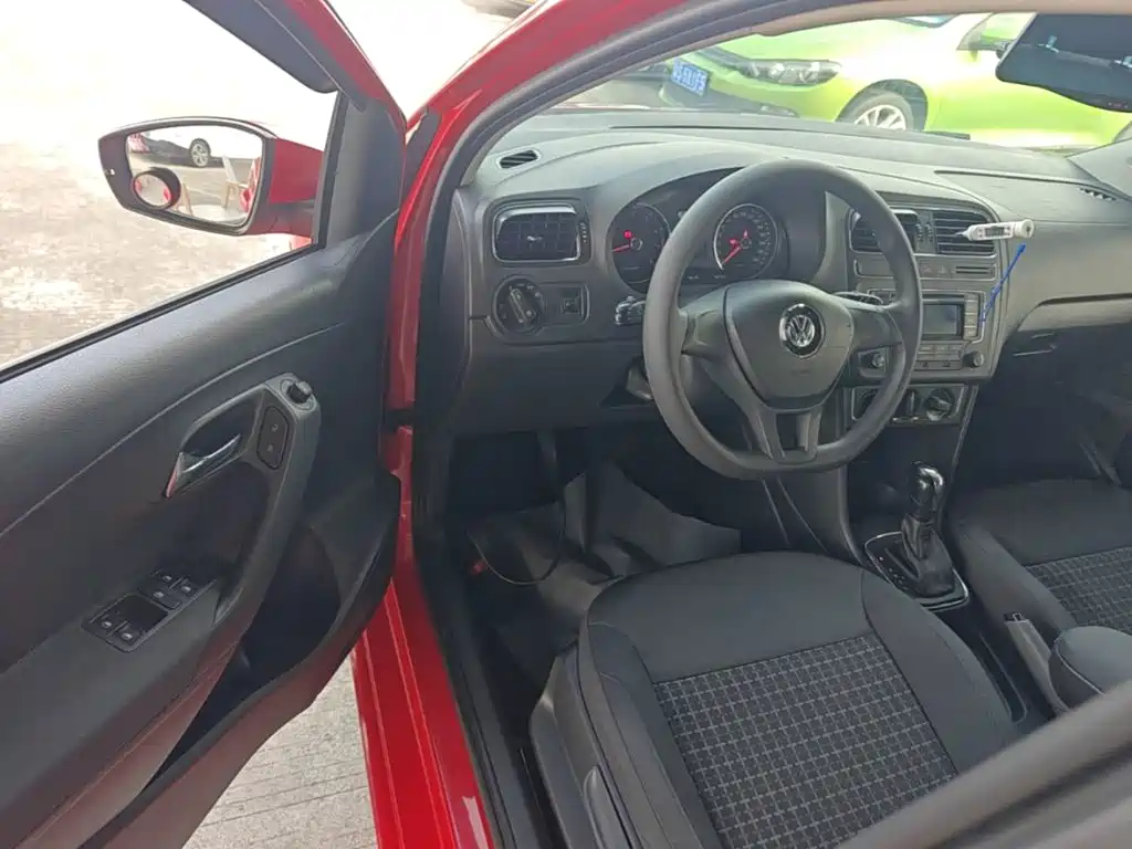 Volkswagen Polo — миниатюра 16