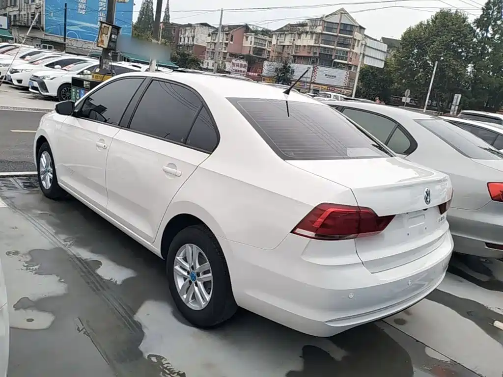 Volkswagen Santana — миниатюра 5