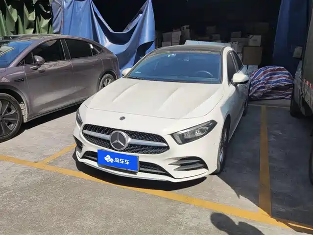 MERCEDES-BENZ A CLASS 2020