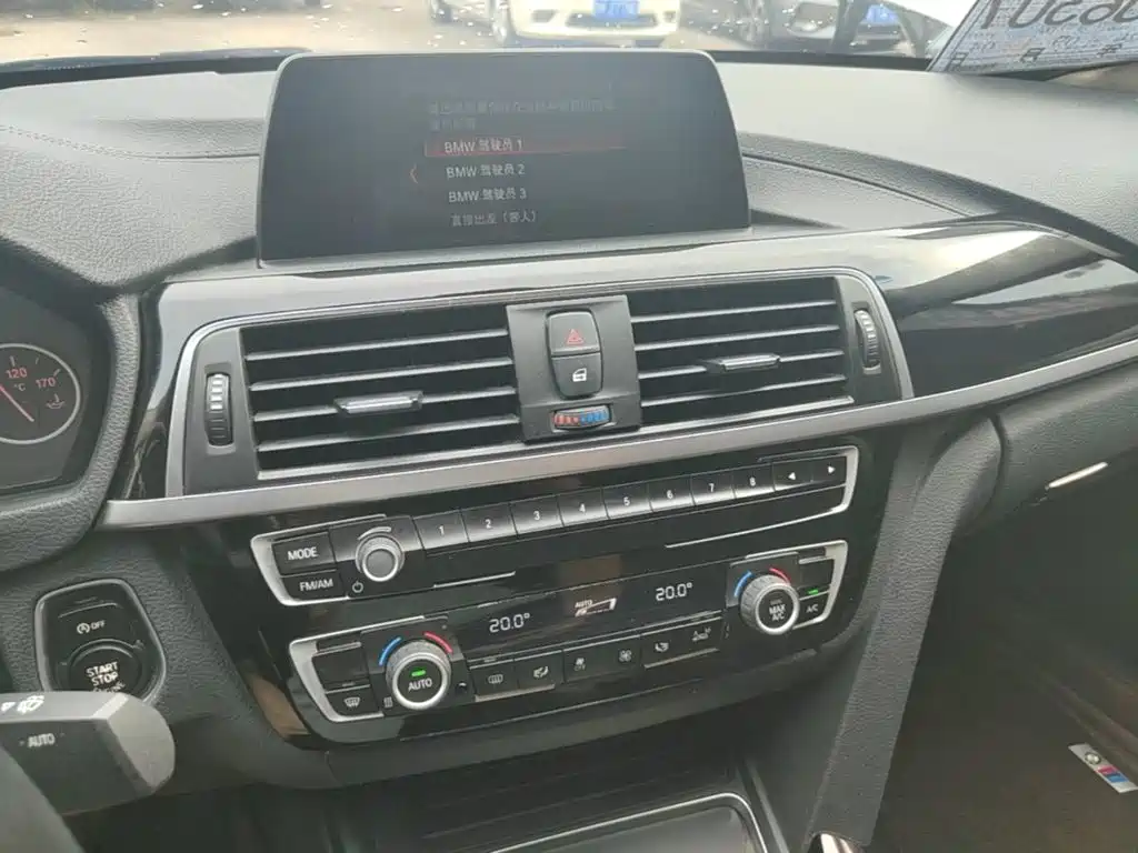 BMW 3 Series — миниатюра 13