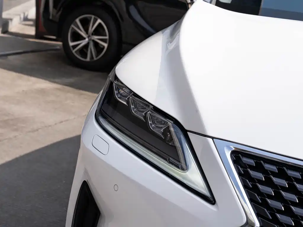 Lexus RX — миниатюра 6