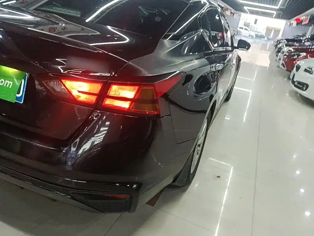Nissan Teana — миниатюра 8