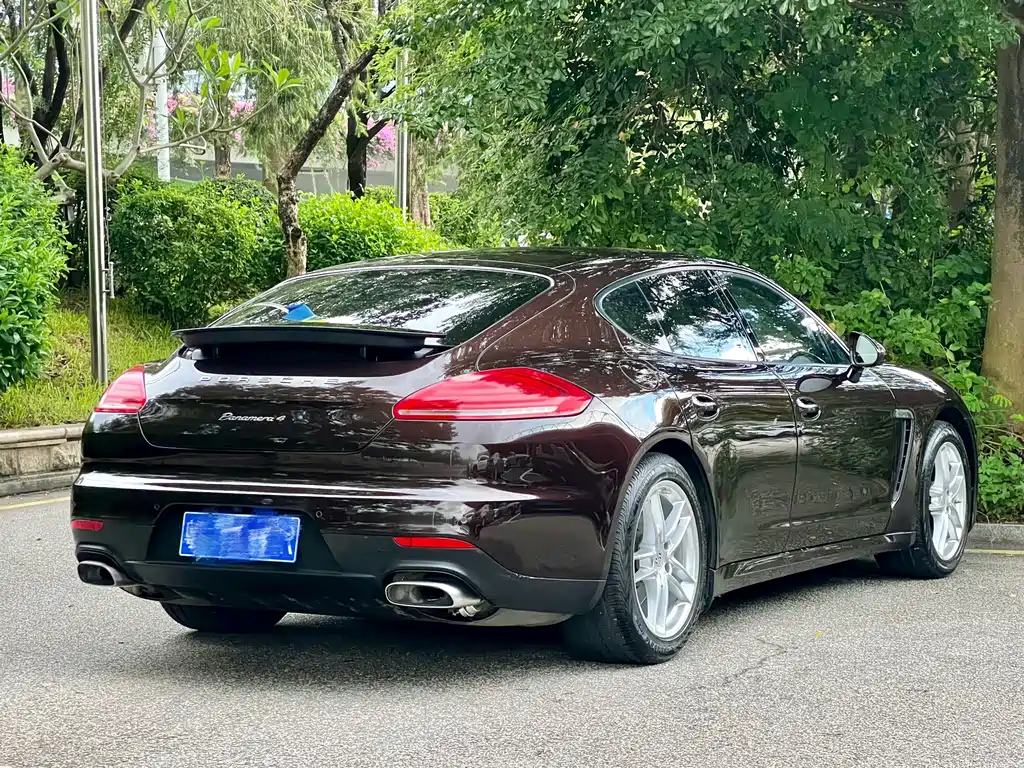 Porsche Panamera — миниатюра 4