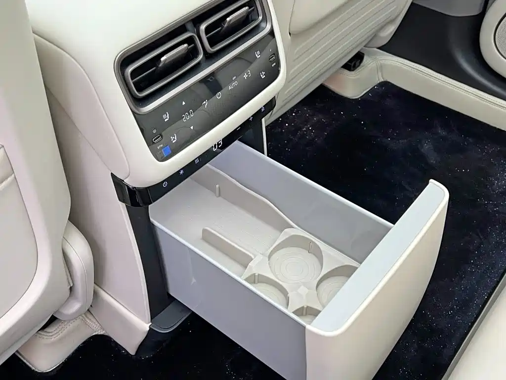 Li Auto Li i6 — миниатюра 17