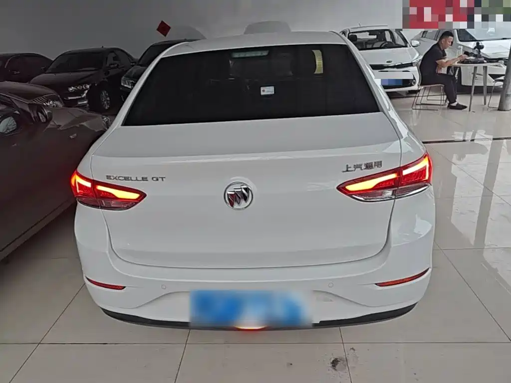 Buick Excelle — миниатюра 6