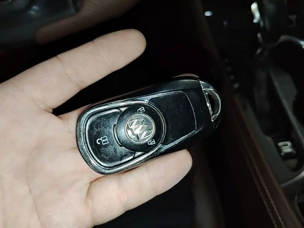 Buick Envision Plus — миниатюра 9