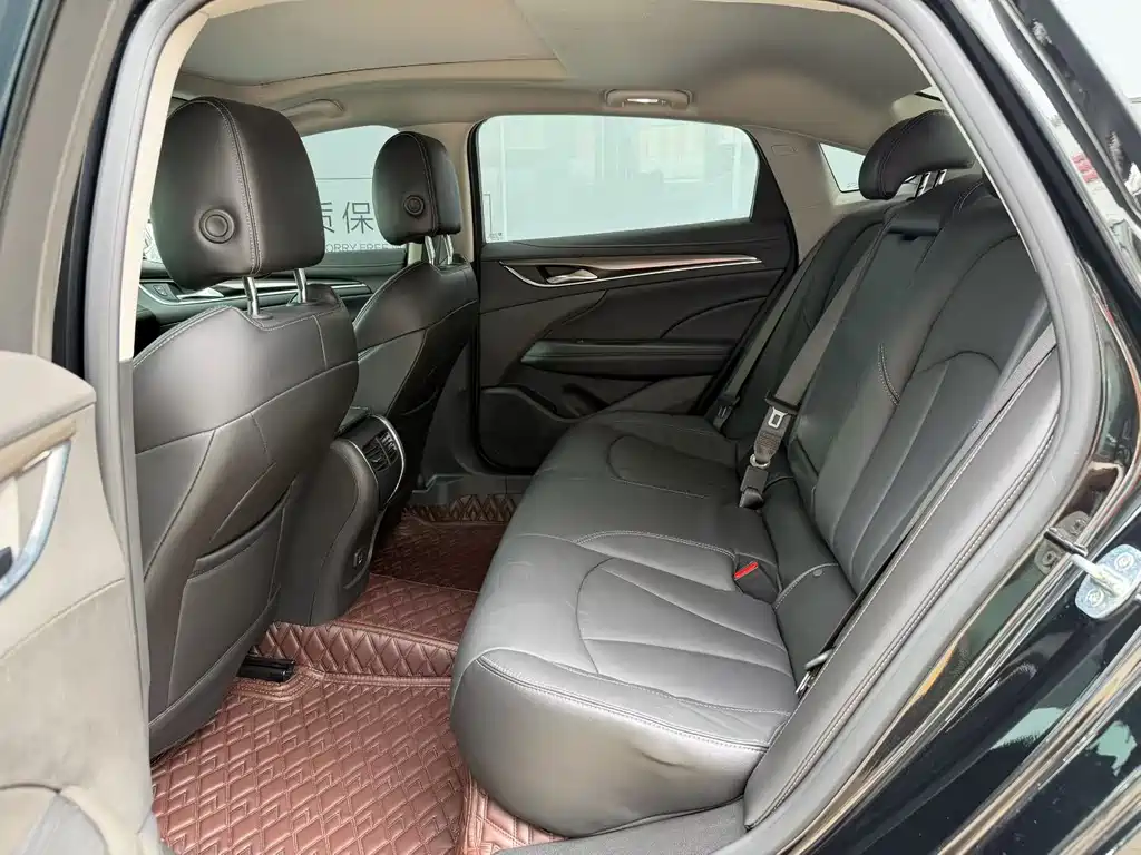 Buick LaCrosse — миниатюра 7