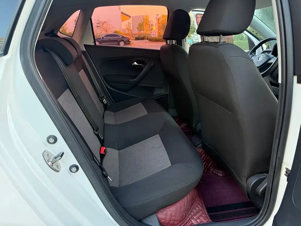 Volkswagen Polo — миниатюра 11