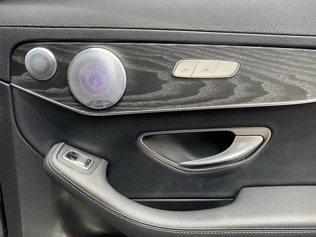Mercedes-Benz C-Class — миниатюра 32
