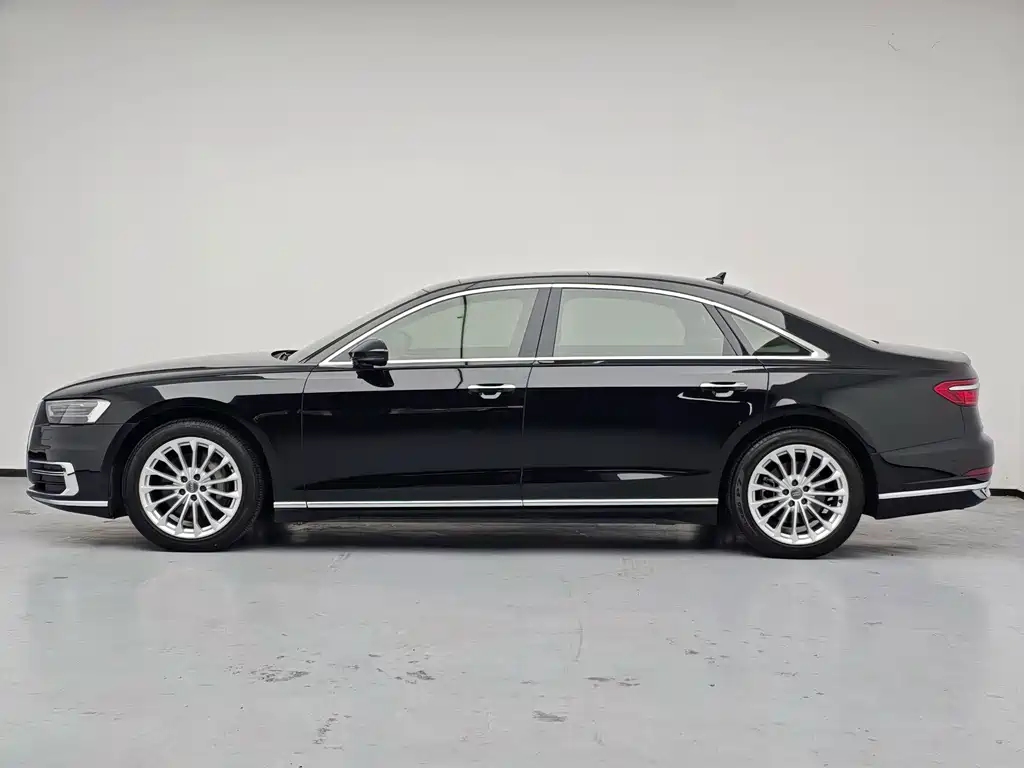 Audi A8 — миниатюра 11
