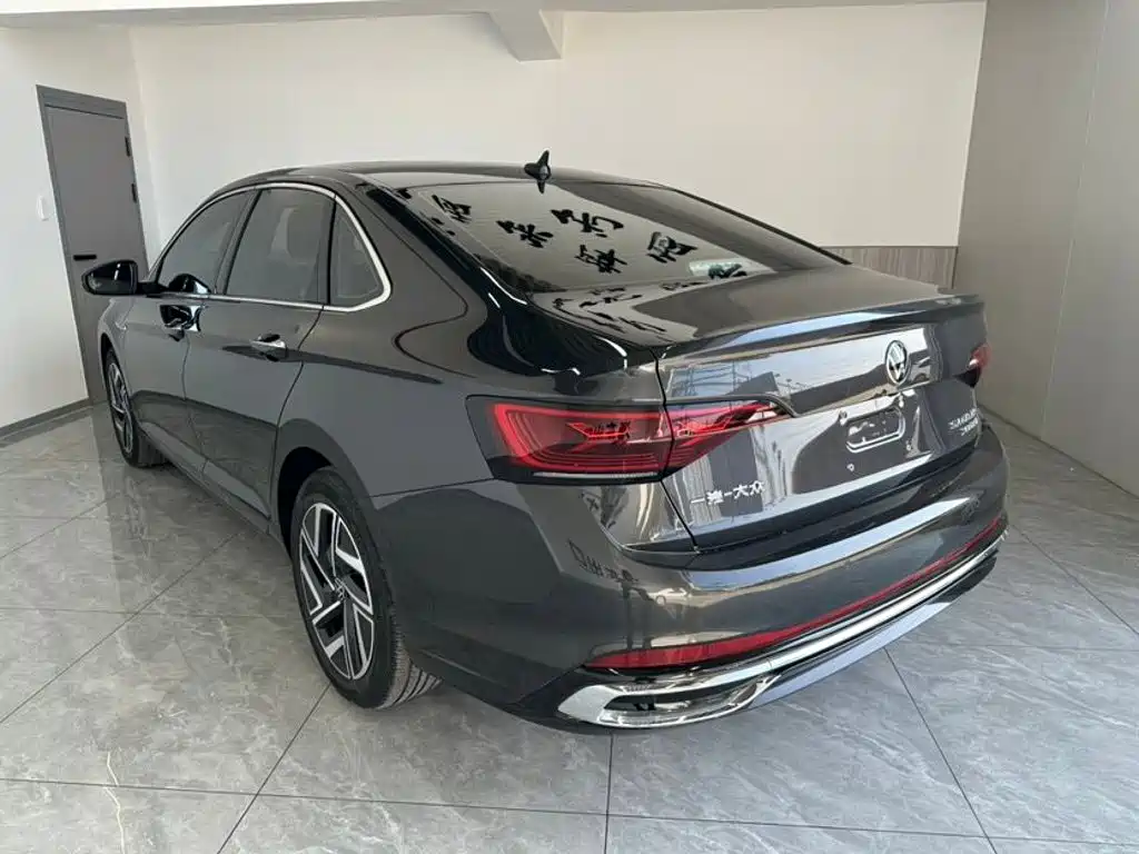 Volkswagen Sagitar — миниатюра 6