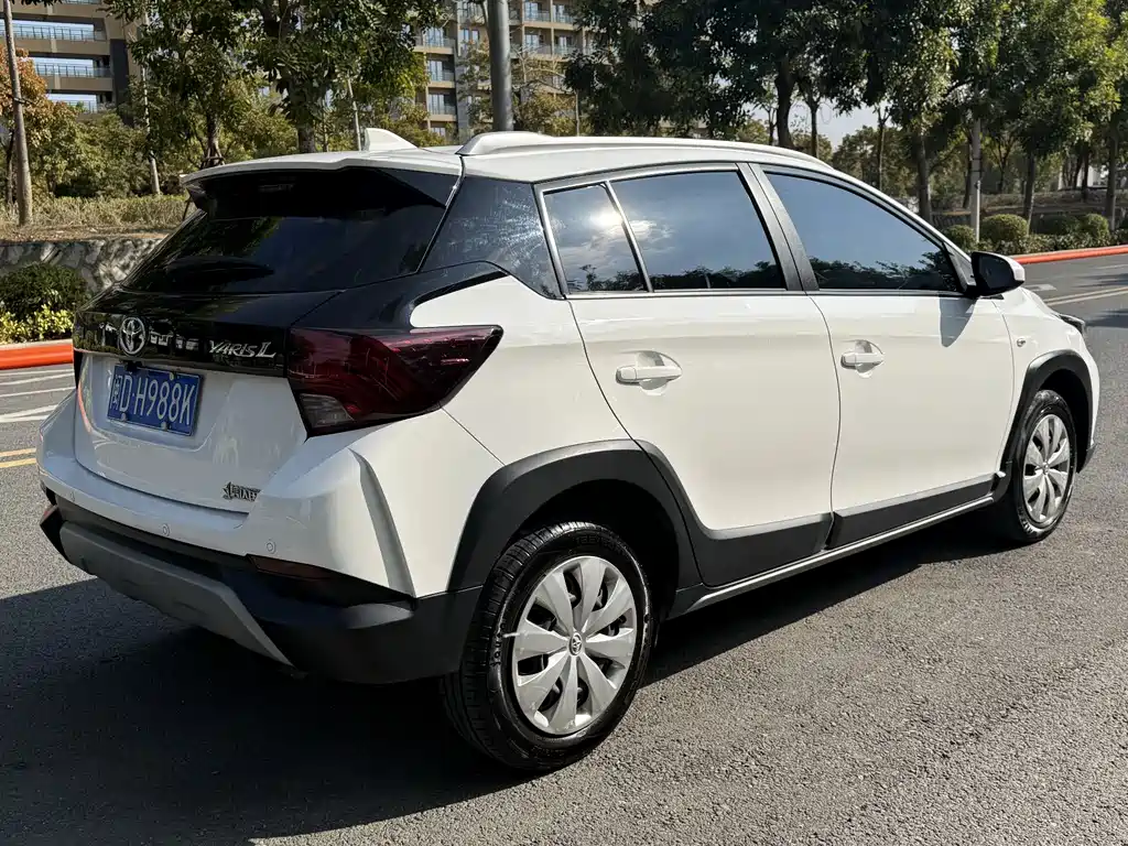 TOYOTA YARIS L ZHIXUAN
