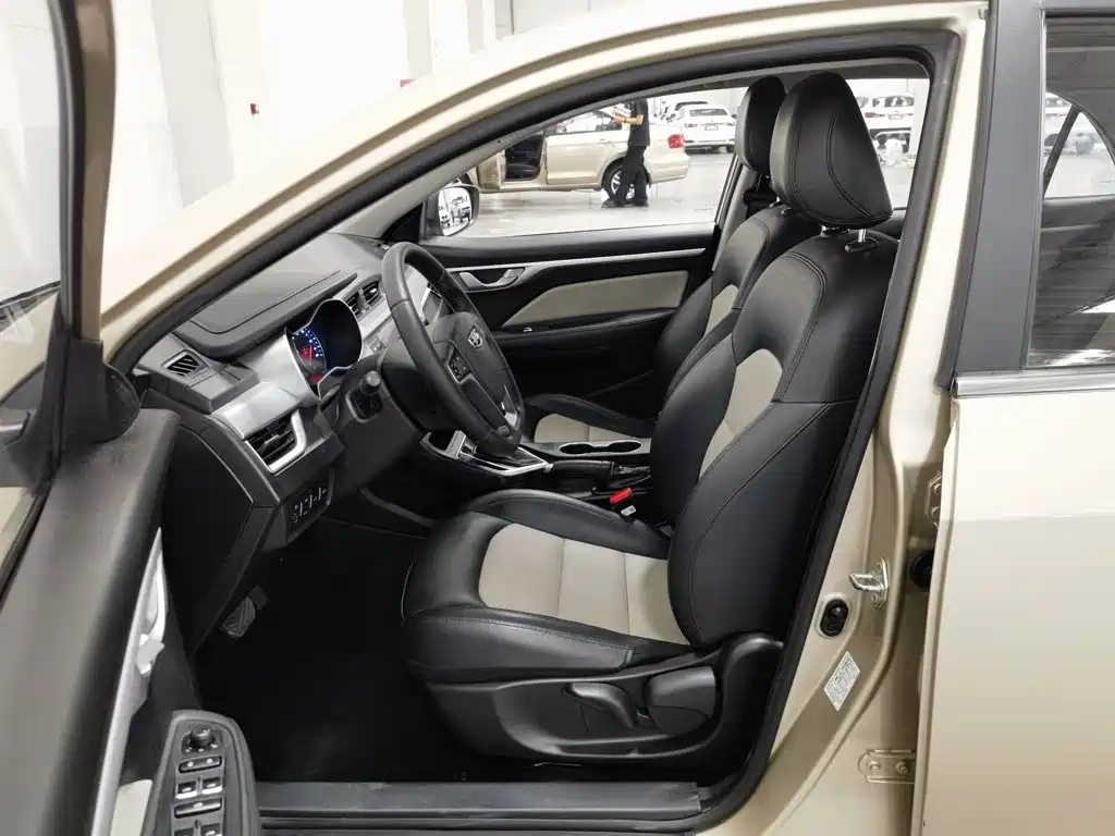 Geely Vision — миниатюра 10