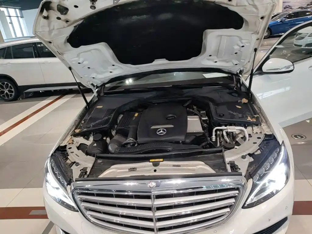 Mercedes-Benz C-Class — миниатюра 20