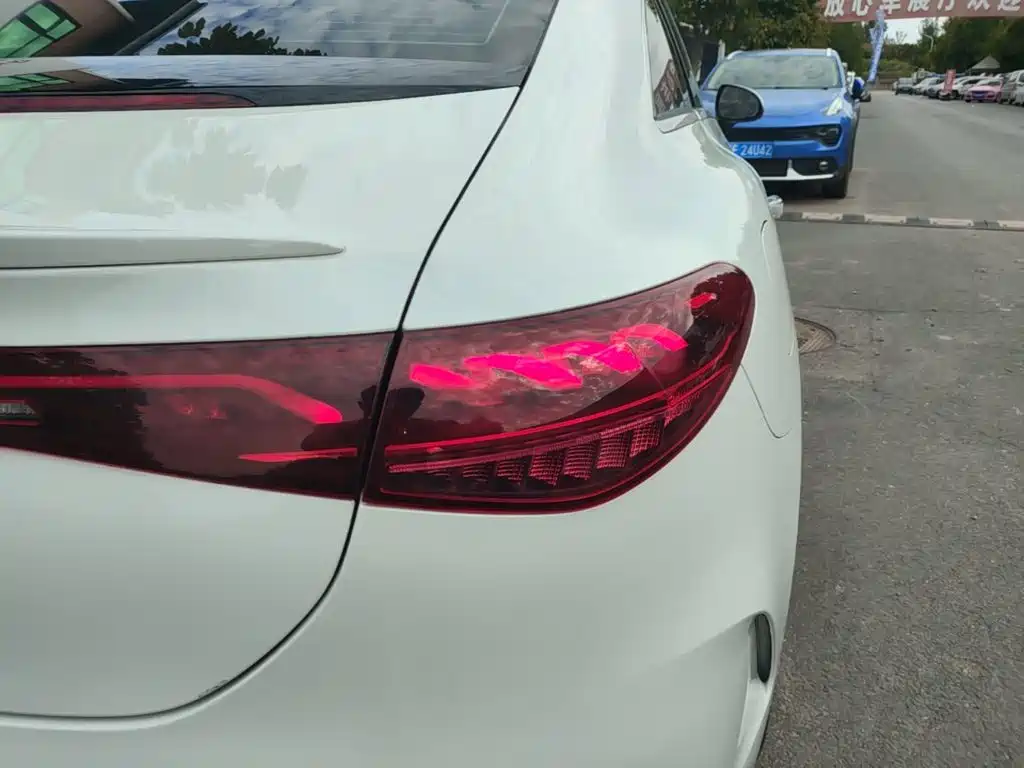 Mercedes-Benz EQE — миниатюра 8