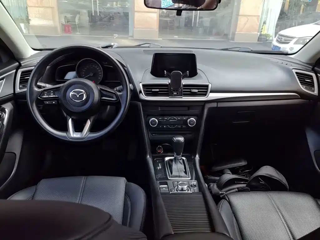 Mazda 3 Axela — миниатюра 10