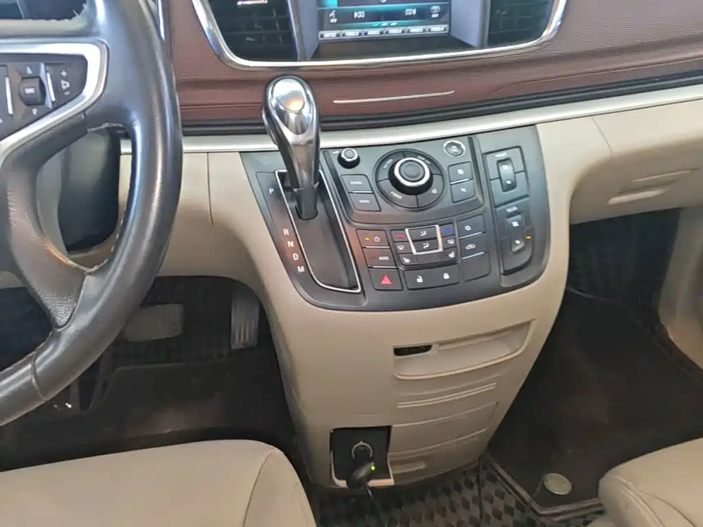 Buick GL8 — миниатюра 14