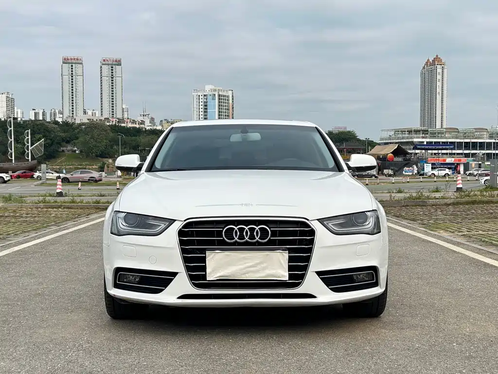 Audi A4L 2016 35 TFSI AT