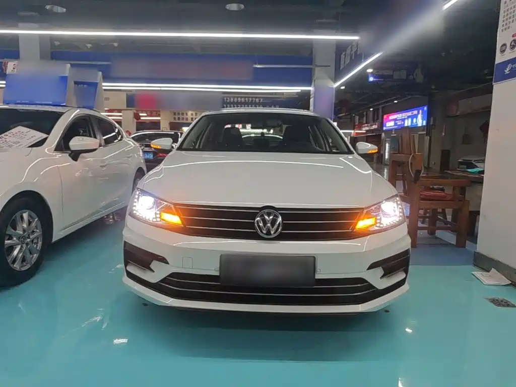 Volkswagen Sagitar — миниатюра 3
