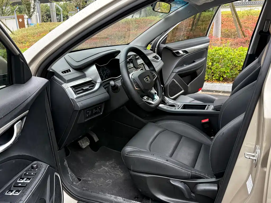Geely Emgrand — миниатюра 8