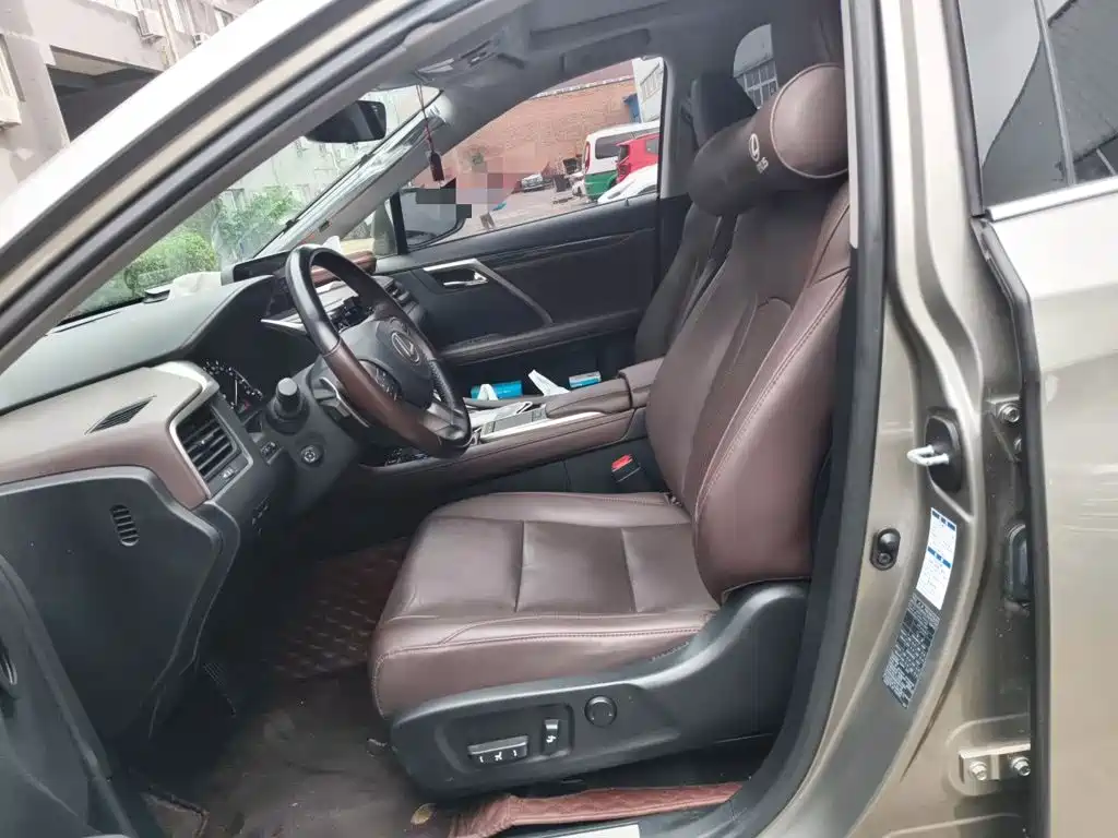 Lexus RX — миниатюра 16
