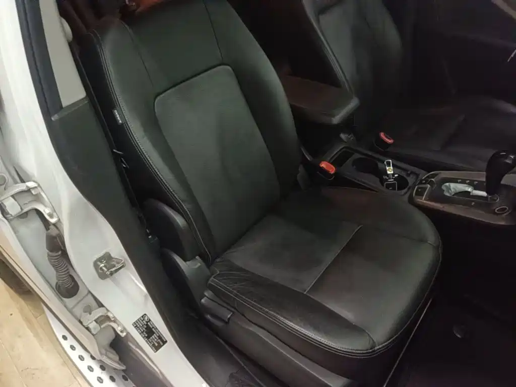 Chevrolet Captiva — миниатюра 25