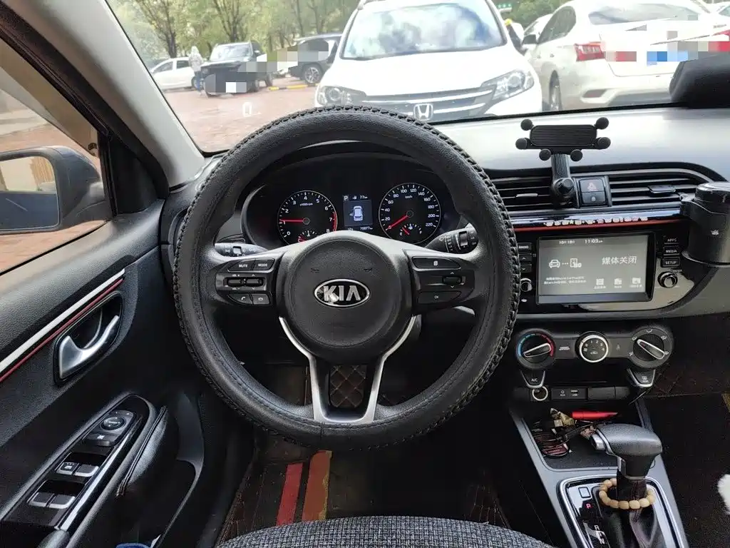 Kia KX Cross — миниатюра 11