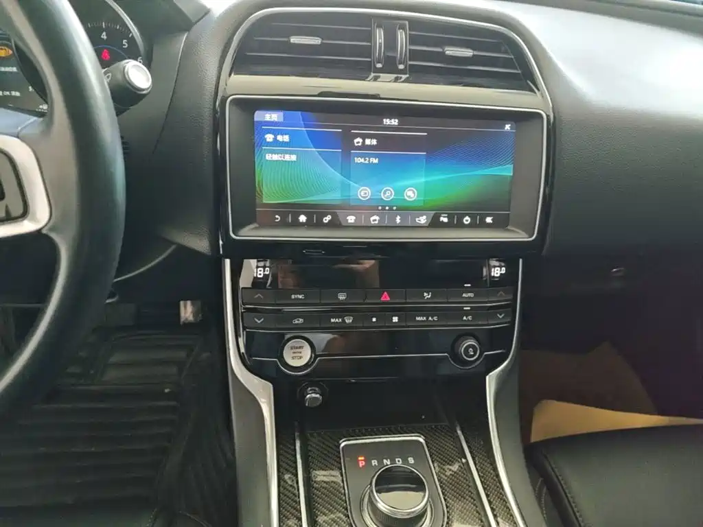 Jaguar XEL — миниатюра 13