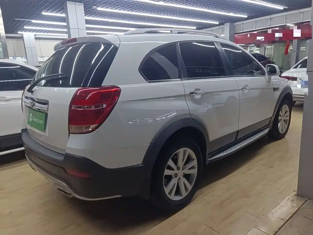 Chevrolet Captiva — миниатюра 7