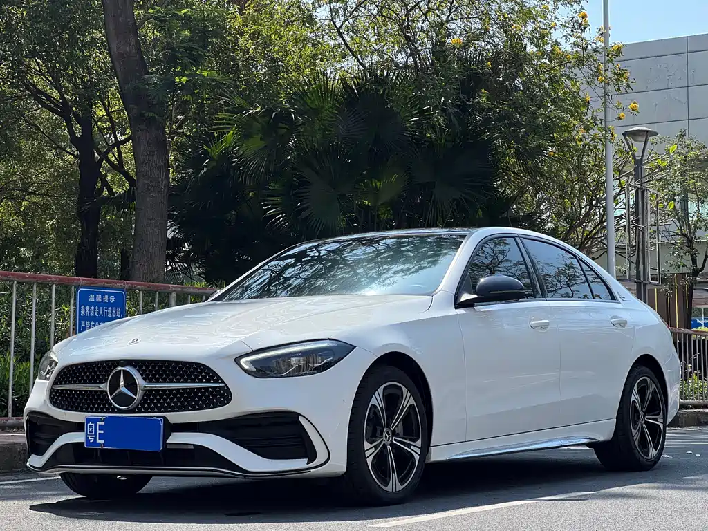 Mercedes-Benz C-Class 2022