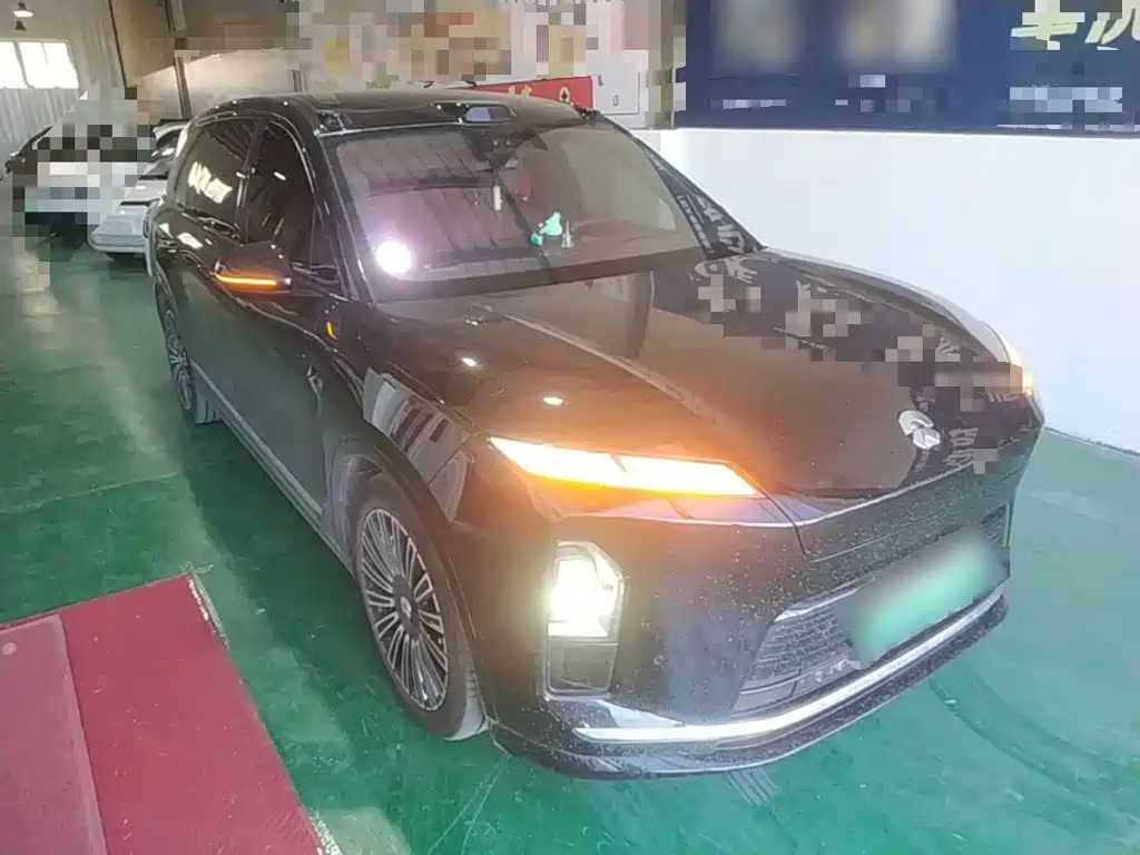 NIO ES8 2026 мест Executive Luxury