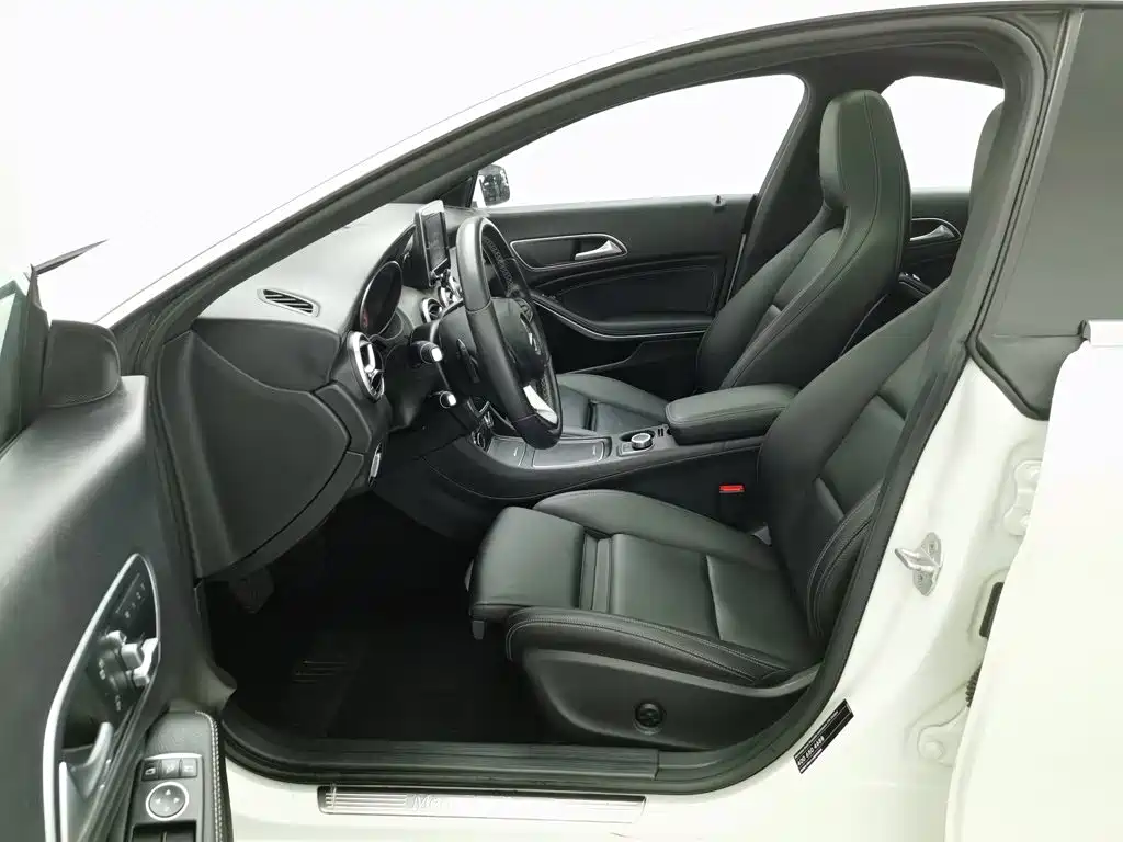 Mercedes-Benz CLA (Import) — миниатюра 10