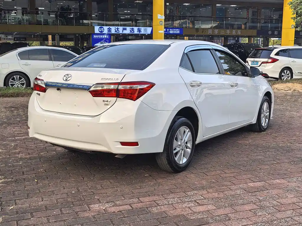 Toyota Corolla — миниатюра 6