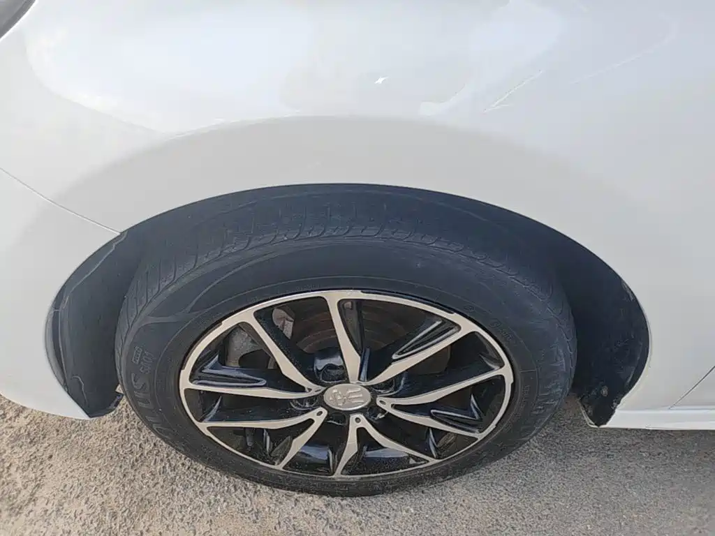 BYD MAX — миниатюра 23