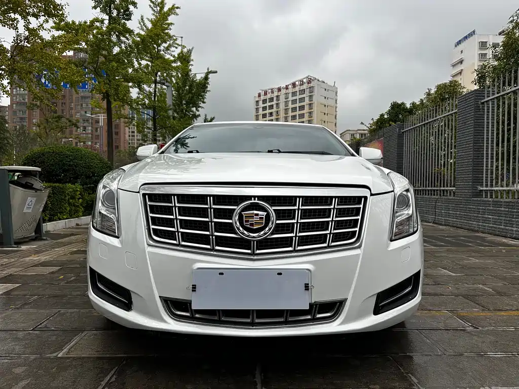 Cadillac XTS 2014 28T Comfort