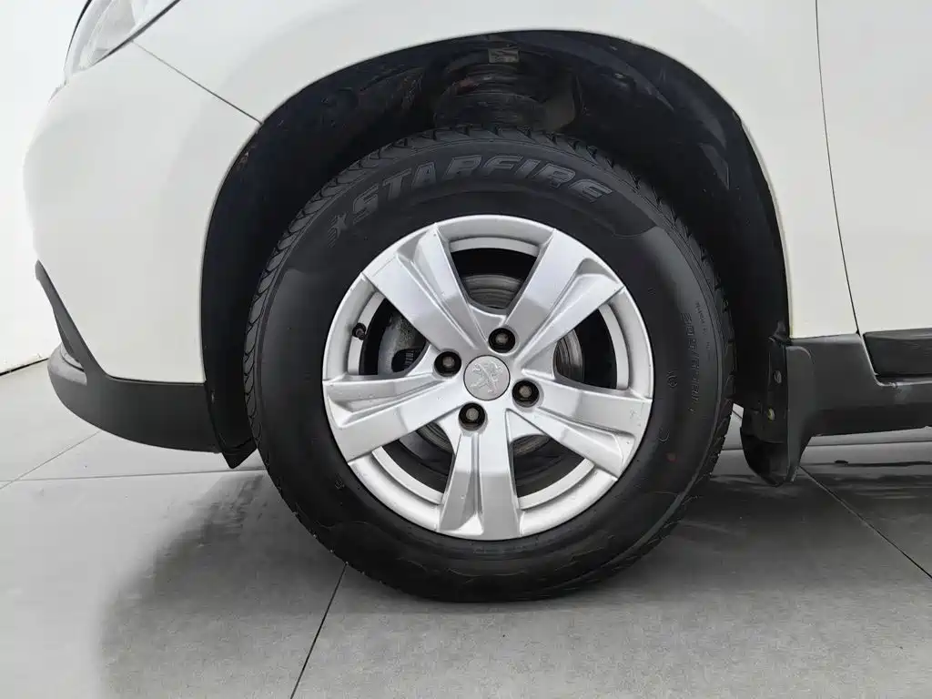 Peugeot 2008 — миниатюра 17