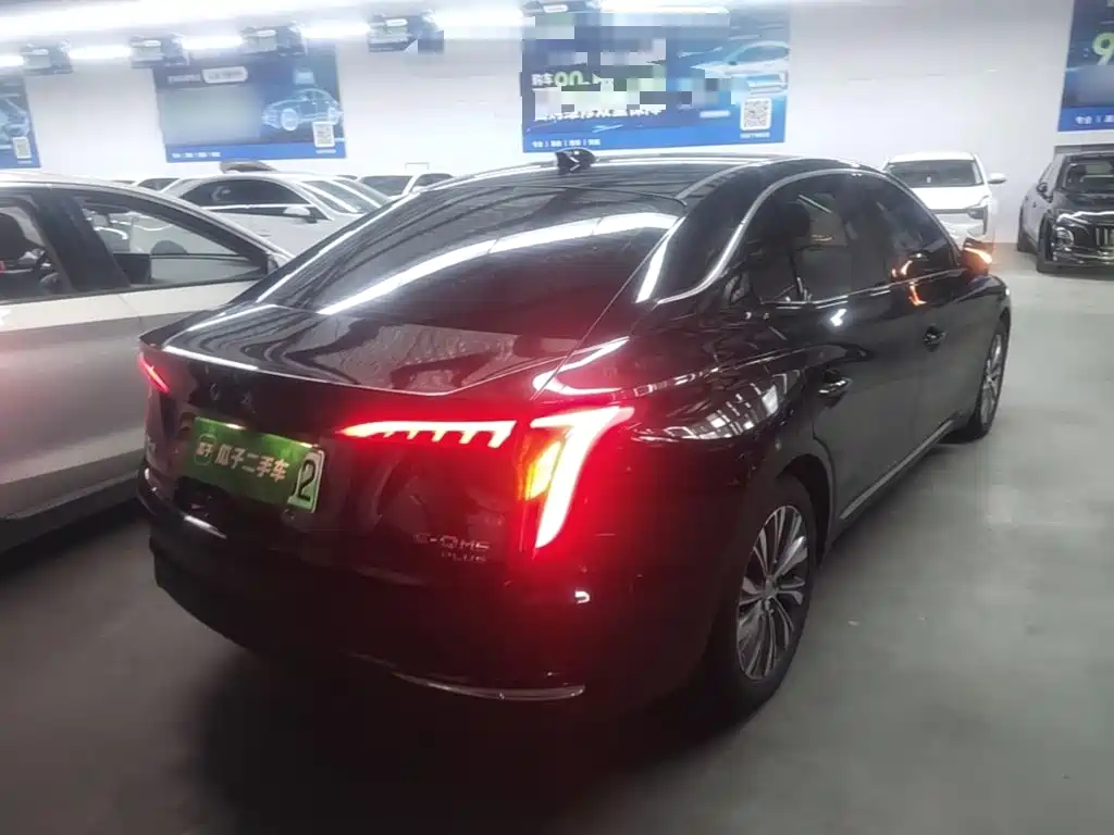 Hongqi Hongqi E-QM5 — миниатюра 7