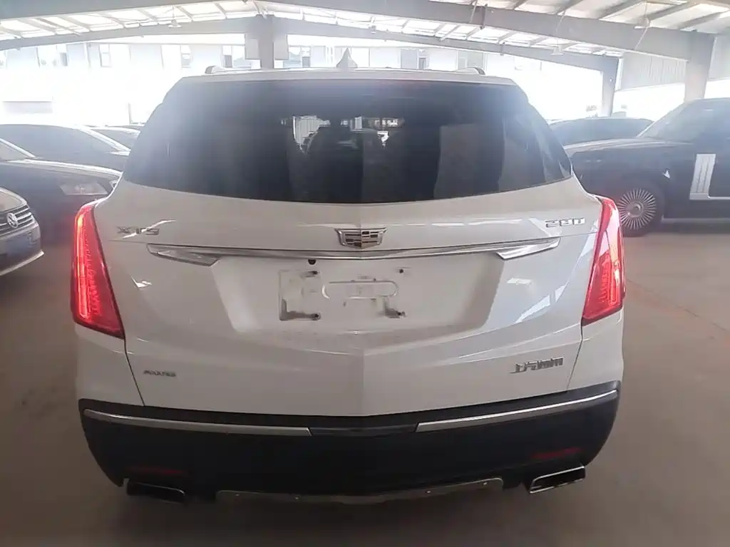 Cadillac XT5 — миниатюра 6