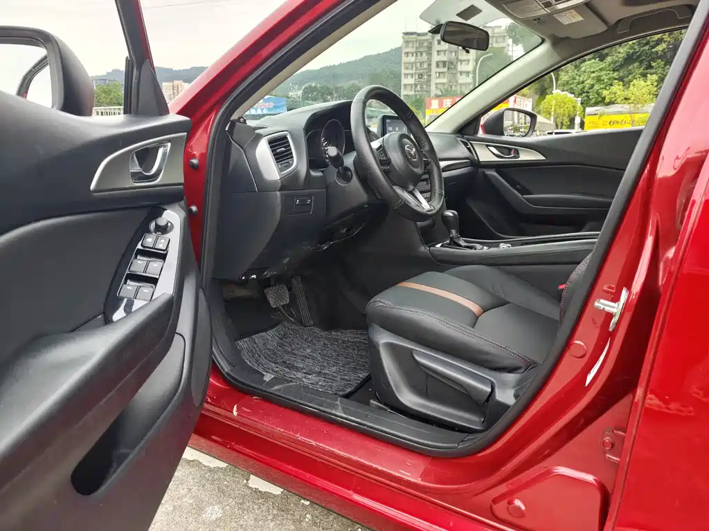 Mazda 3 Axela — миниатюра 16