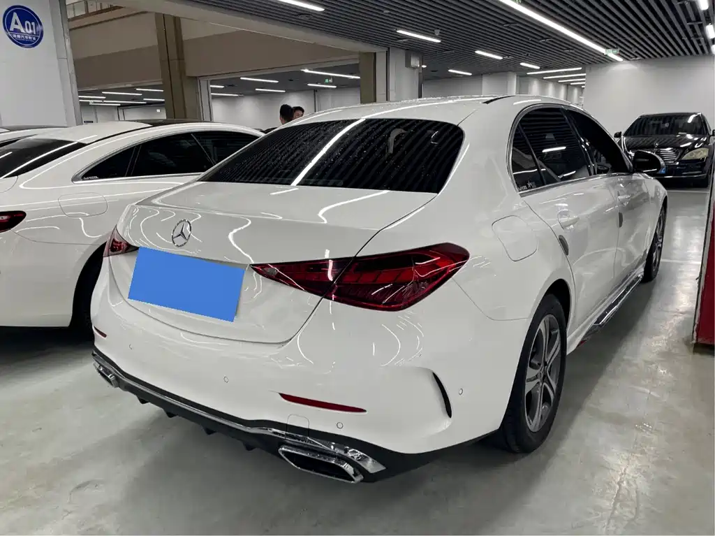 Mercedes-Benz C-Class — миниатюра 10