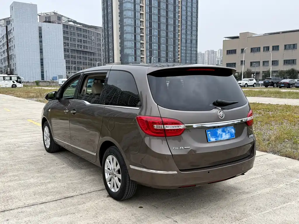 Buick GL8 — миниатюра 4