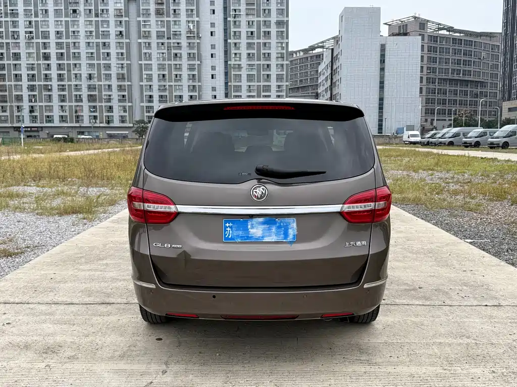 Buick GL8 — миниатюра 5